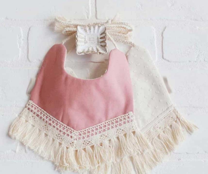 10 cute and romantic baby bibs  on Ali Express