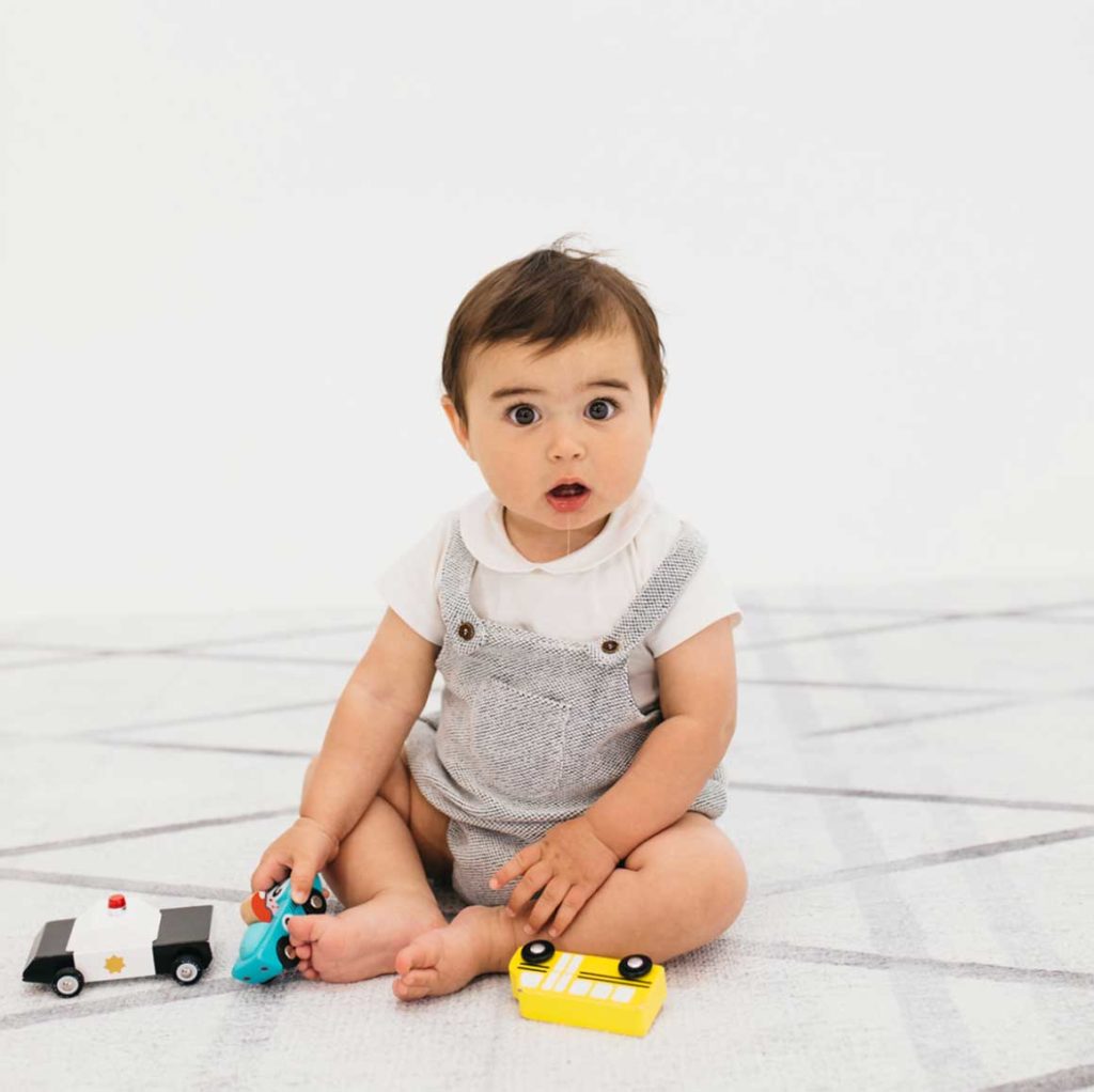 minimalist baby play mat
