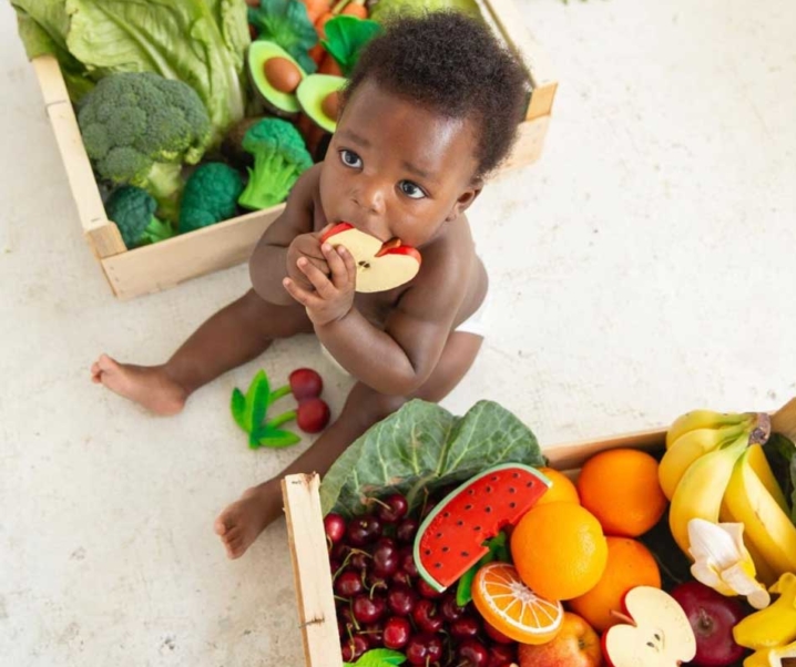 12 Fruit Teethers to Motivate your Little One to Eat Healthily