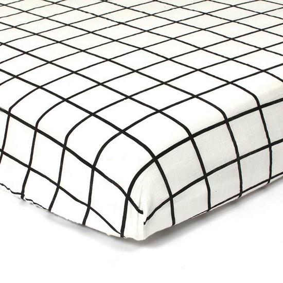 Modern Black And White Crib Sheets Style-Conscious Moms Will Love - The ...