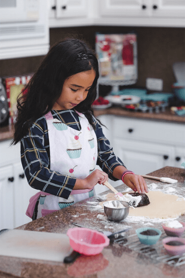 The Most Lovely Aprons for Kids Who Love Cooking & Painting