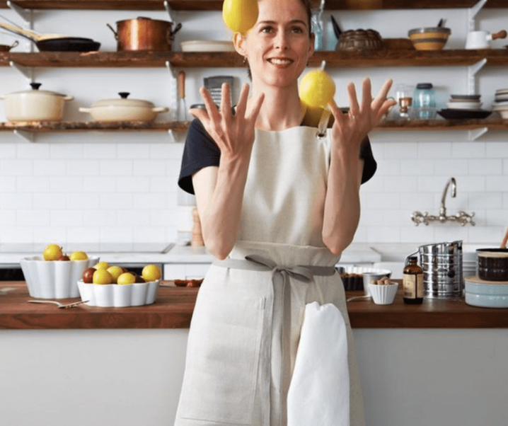 The Best Linen Aprons for Men & Women Who Love Cooking
