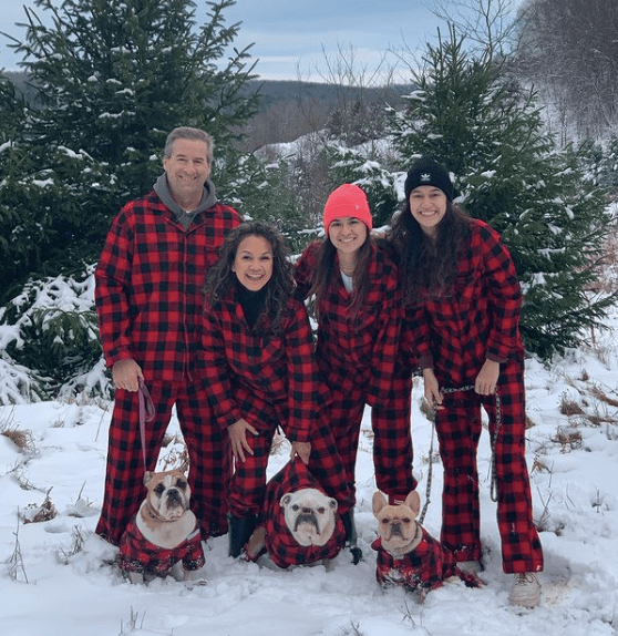 Plaid Flannel Pajamas To Set The Wood Cabin Mood