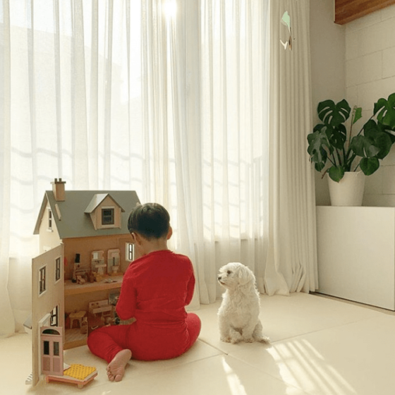 The Most Gentle Non-Toxic Wood Dollhouses From Vintage Mansions To Modern Duplex