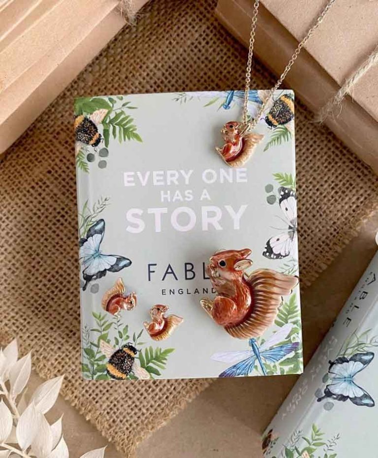 14 Unique Squirrel Themed Gifts with Woodland Aesthetic