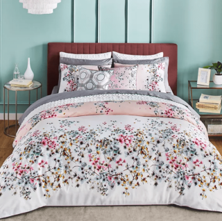 Aesthetic Floral Bedding To Inspire Buoyant Dreams - The Mood Guide