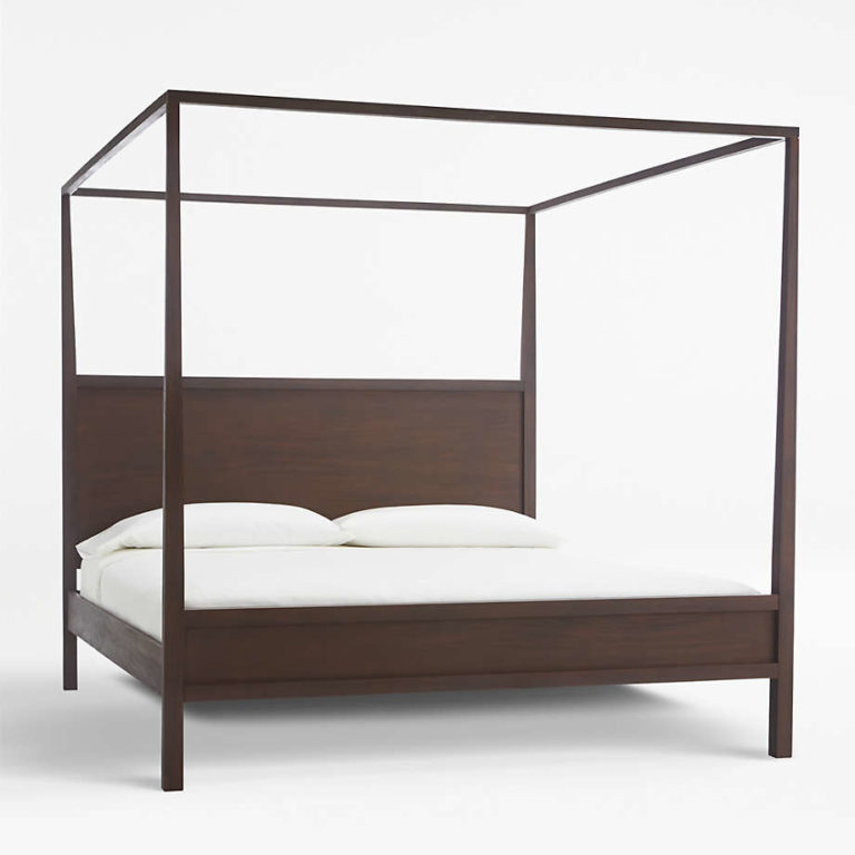 Wood Canopy Beds To Turn Your Bedroom Into A Relaxing Oasis The Mood