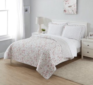 Aesthetic Floral Bedding To Inspire Buoyant Dreams - The Mood Guide