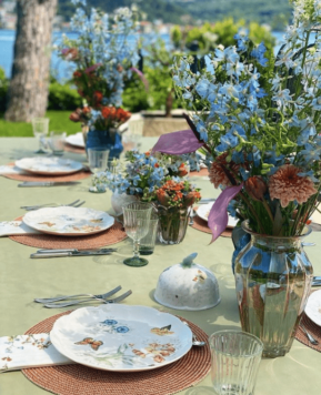 Floral Dinnerware Sets To Create an Enchanting Garden Tablescape