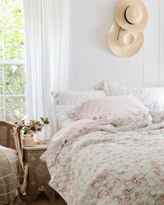 Aesthetic Floral Bedding To Inspire Buoyant Dreams The Mood Guide