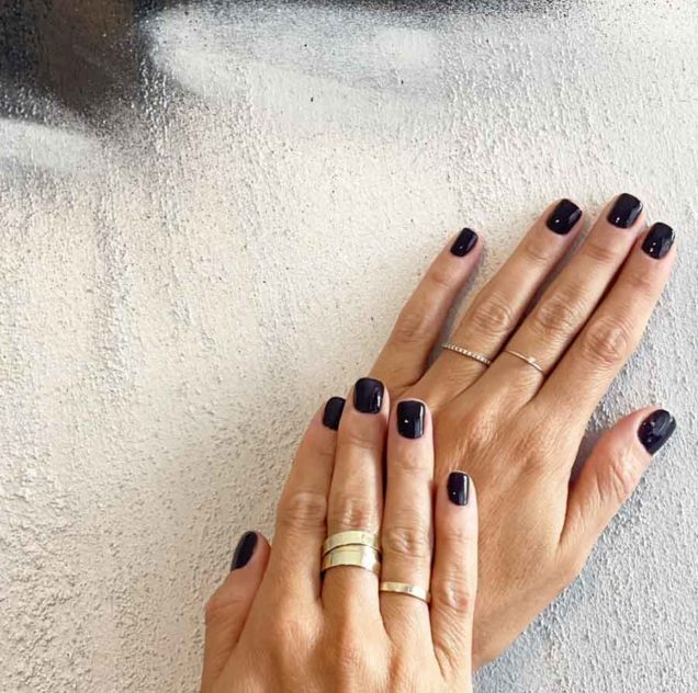 Sophisticated Black Nails Ideas to Inspire a Chic Aesthetic Manicure ...
