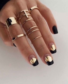 Sophisticated Black Nails Ideas to Inspire a Chic Aesthetic Manicure