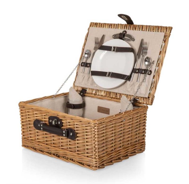 The Cutest Vintage Picnic Baskets for Idyllic Picnics The Mood Guide