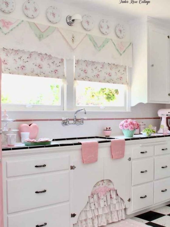 Shabby Chic Kitchen Decor Ideas to feel like cooking in a dollhouse