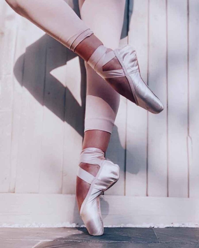 ballet aesthetic pointe shoes