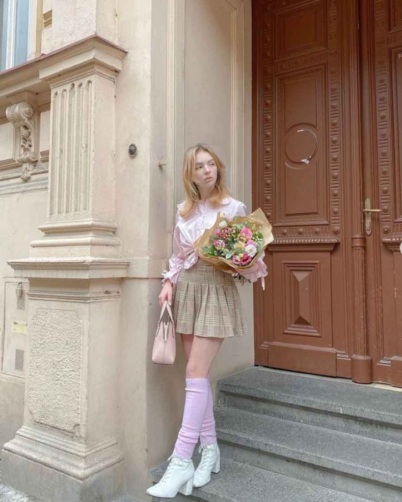 In my preppy pink ballet core era 🩰🖤🎀 . . . . . Pink aesthetic, leg  warmers, fall style inspo, Gossip girl vibes, preppy style