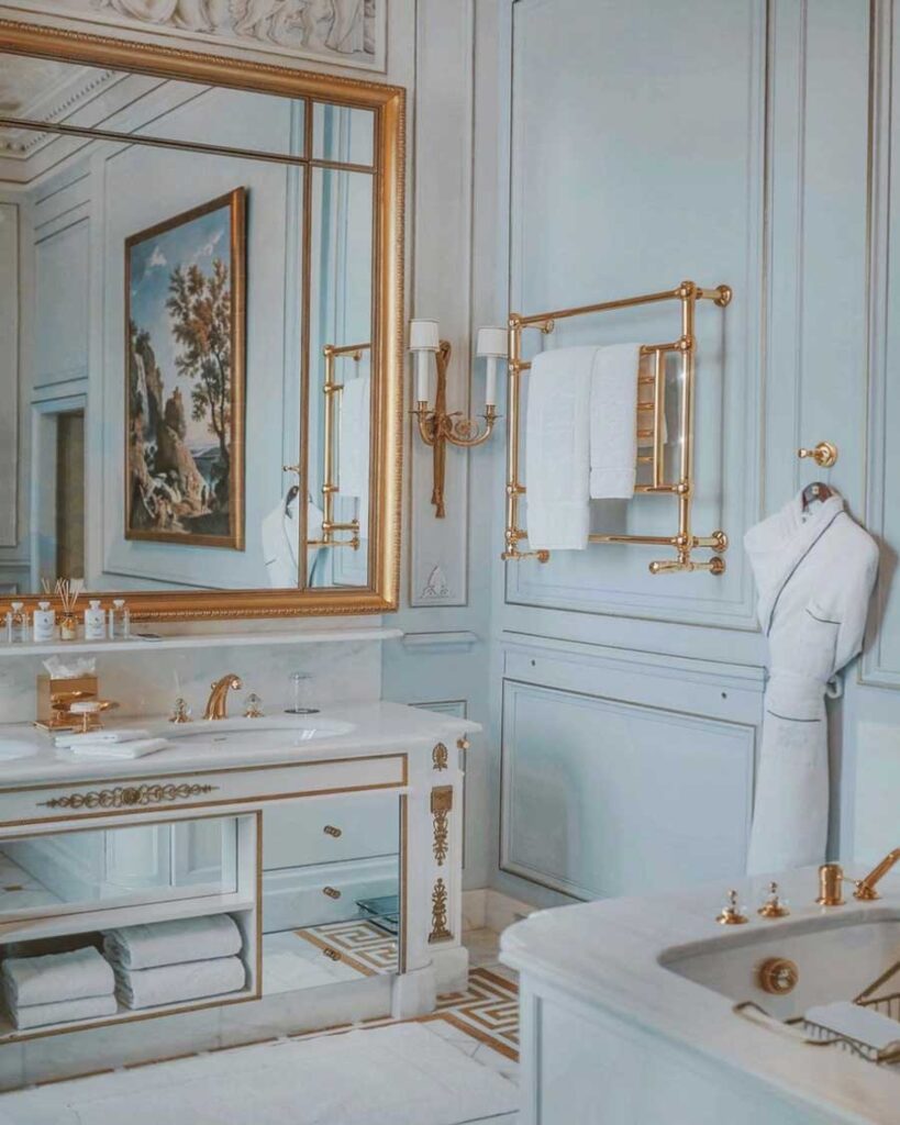 light blue royalcore bathroom aesthetic