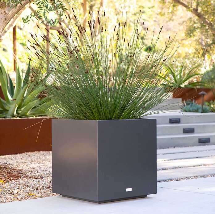 Modern Metallic Galvanized Steel Outdoor Planter Box