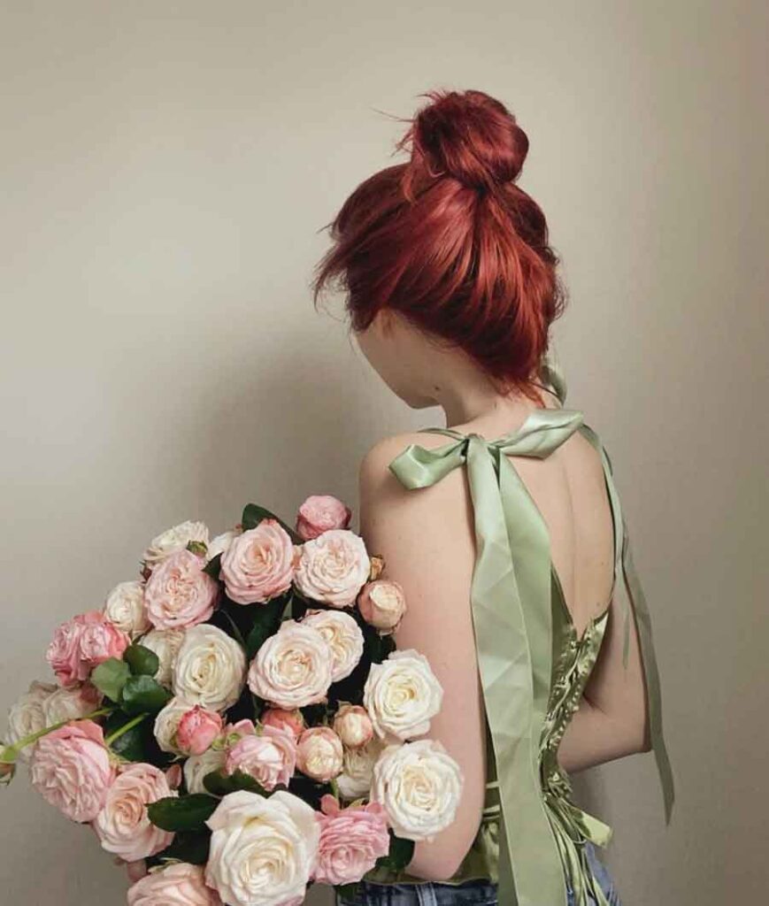 pink bouquet rose aesthetic