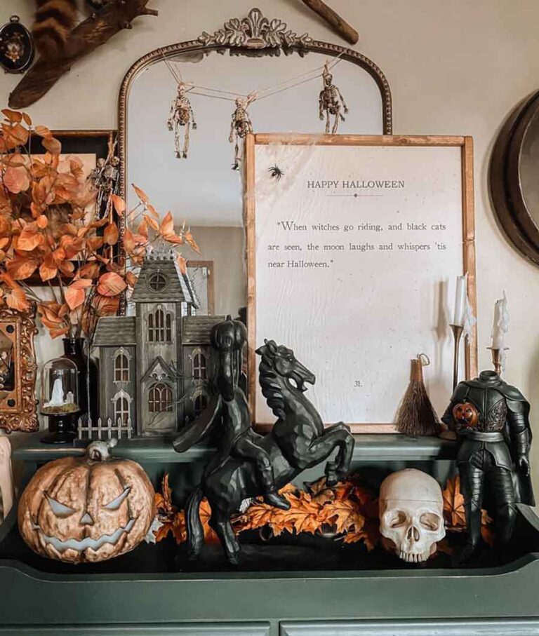 halloween creepy chic decor