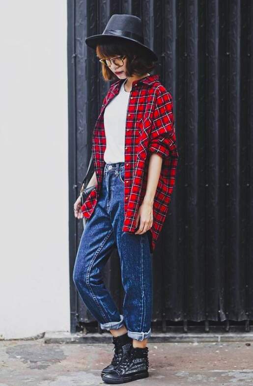 cute grunge fall outfit red plaid shirt