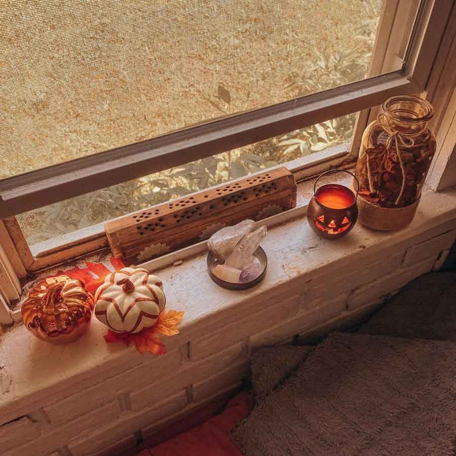 cute fall halloween decor