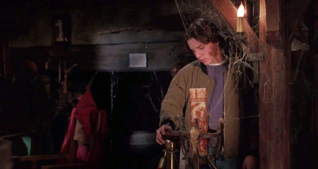 hocus pocus black candle scene