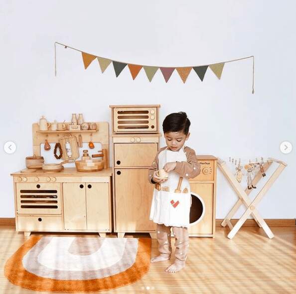 Gluckskafer Play Kitchen without Upper Structure – Wood Wood Toys