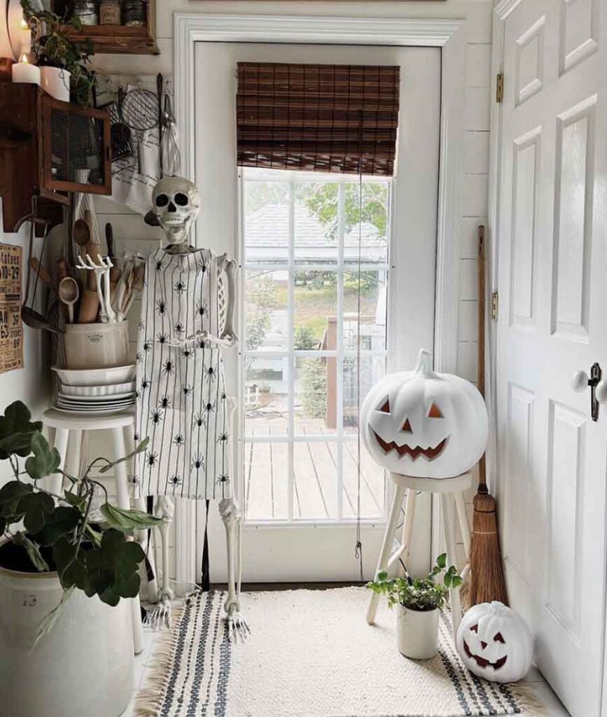 white pumpkin decorating