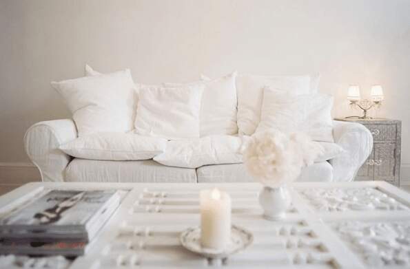 The Most Beautiful & Comfy Slipcovered Sofas For A Laid Back Room