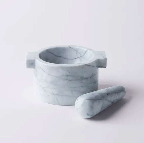 Marble Mortar and Pestle Set: chic. 