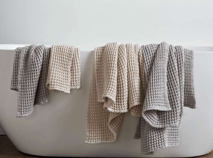 Waffle Towels: gift for women with a cool bathroom parachute_the mood guide