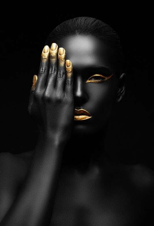 Black & Gold Aesthetic