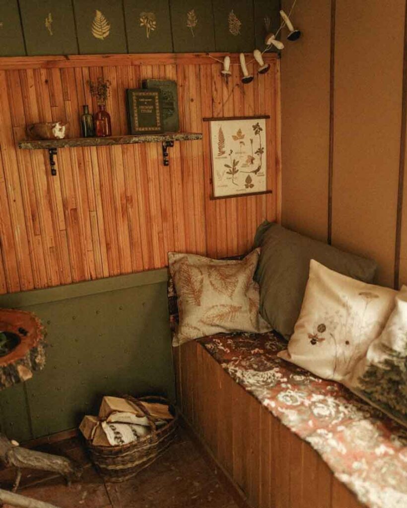 cabincore room decor
