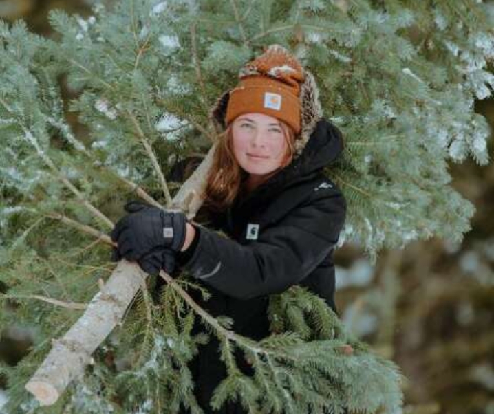 The Warmest Beanie Hats For Women Who Love The Outdoorsy Lifestyle