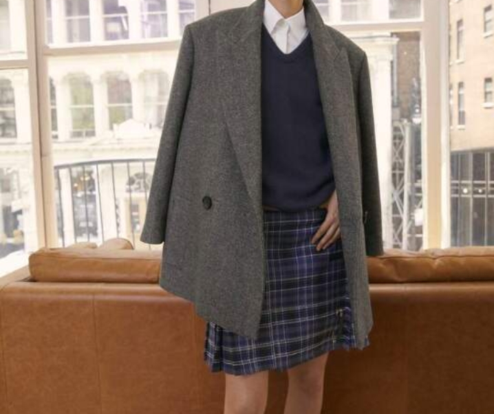 Wool Skirts For Every Style From Dark Academia To 90s Menswear
