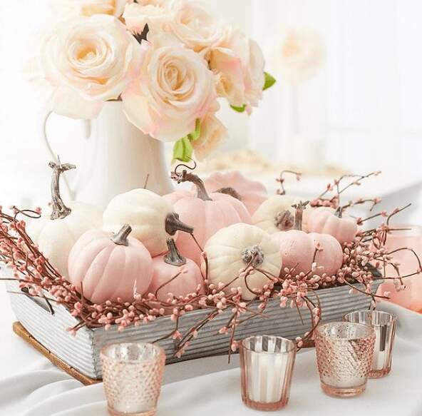 pink pumpkins table decor