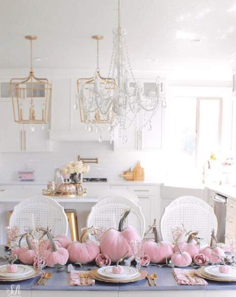 pink fall decorations tablesetting