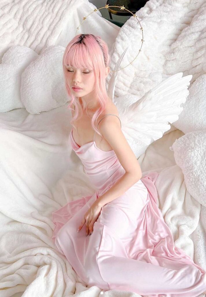 easy simple homemade angel halloween costume for women