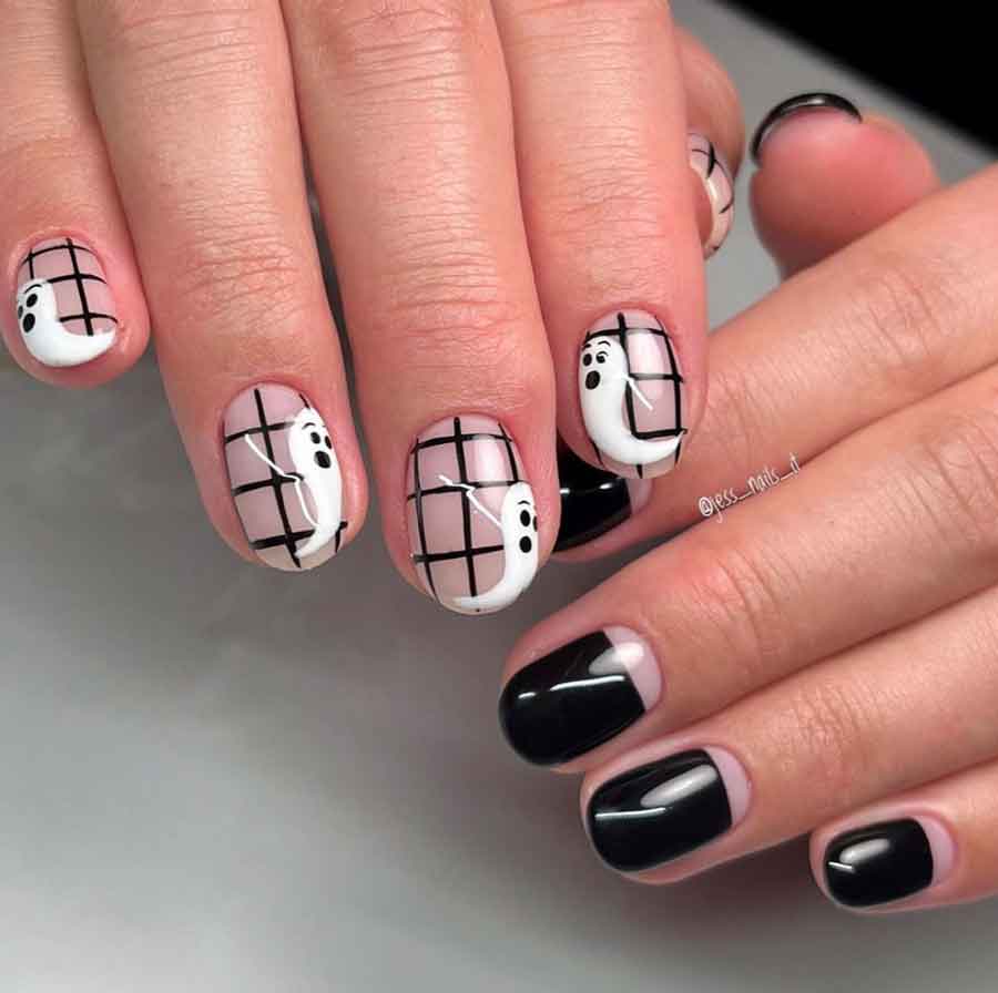 black and white short ghost halloween nails
