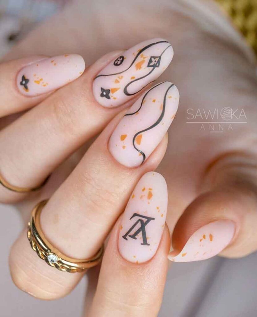 luxury nail design LV