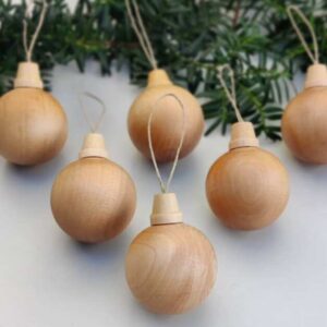 Christmas wooden ball Ornament set (6)