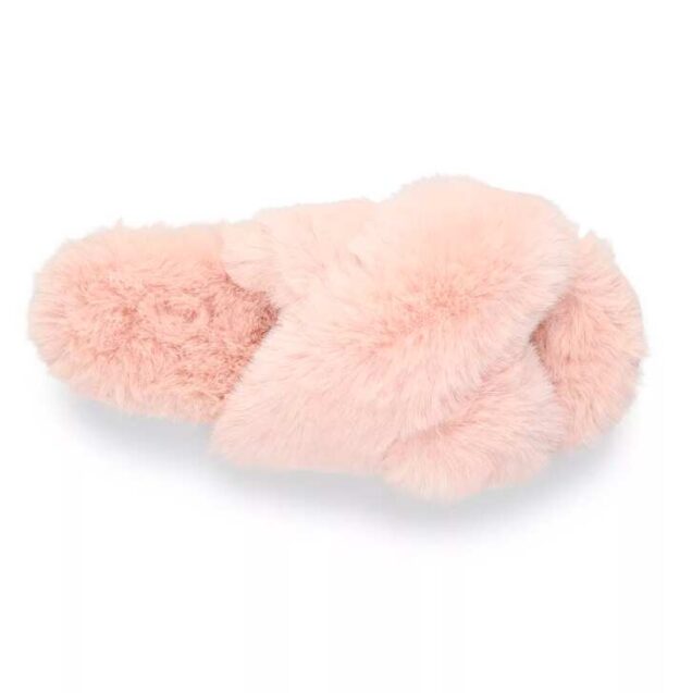 The Top 5 Softest Pink Fluffy Slippers To Feel Like Walking In Cotton