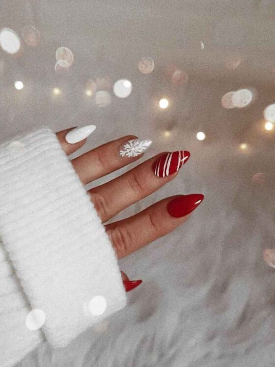 55 Aesthetic Christmas Nails for Every Style