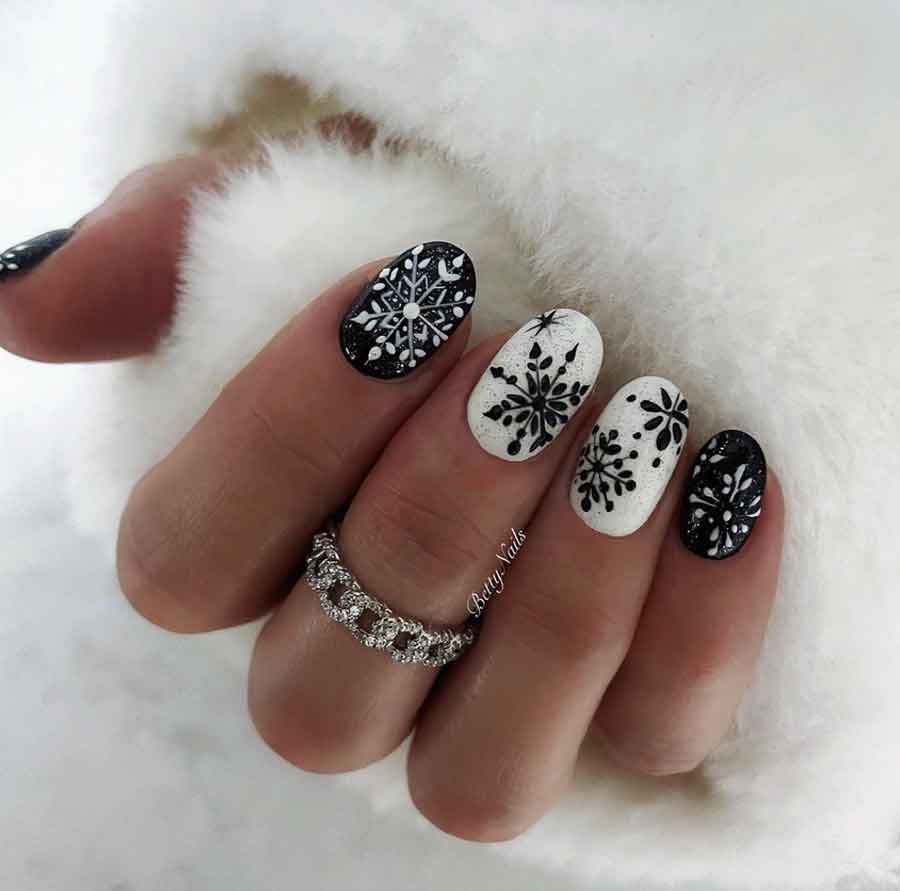 black and white short almond nails