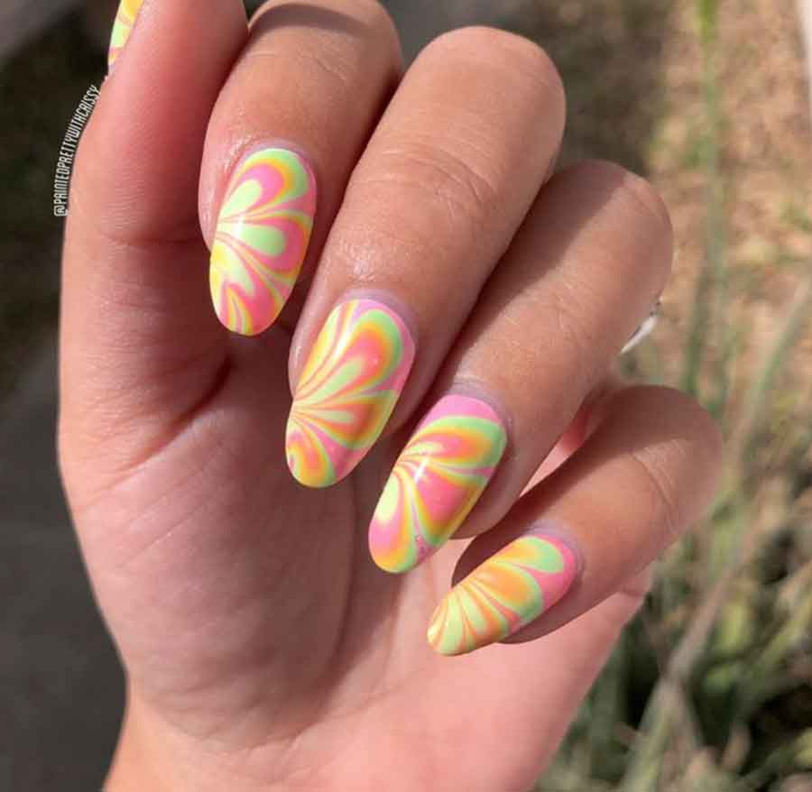 cute pretty nail design groovy
