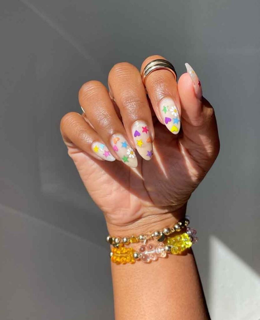 cute 90s nail inspo