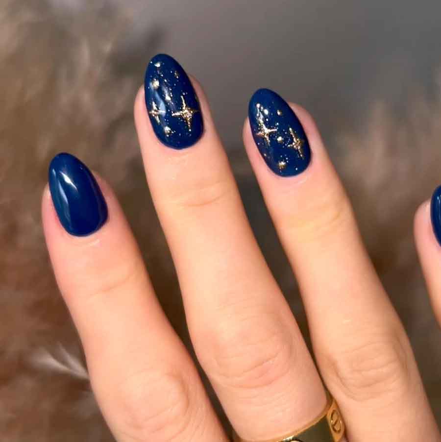 midnight blue winter nails star gold