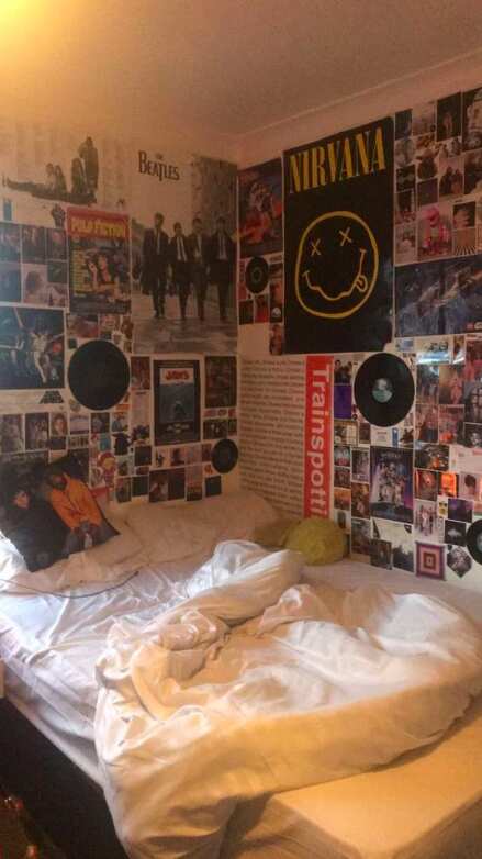 grunge room aesthetic  Grunge room, Grunge bedroom, Edgy bedroom