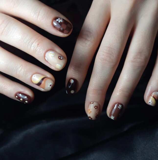 short square cottagecore brown nails design